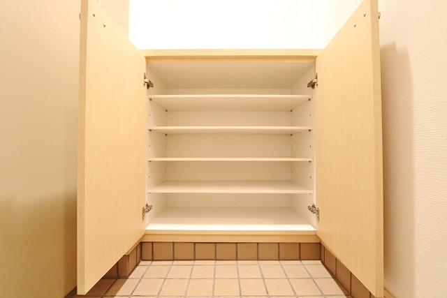 靴がかさばらないすっきり玄関収納