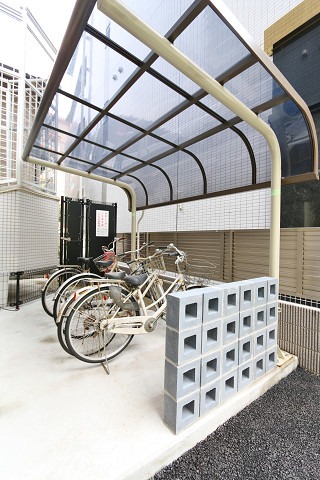 ちょっとスーパーまでお買い物で便利な駐輪スペース