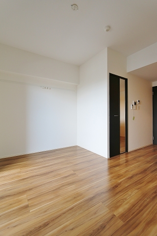 家具の配置もしやすいお部屋です