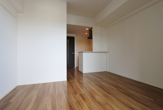 床の木目がオシャレですね