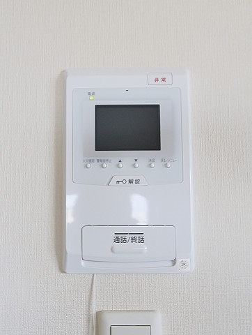 女性の方も安心のモニターフォン