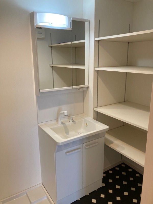 お出かけ前の支度はこちらでされて下さい