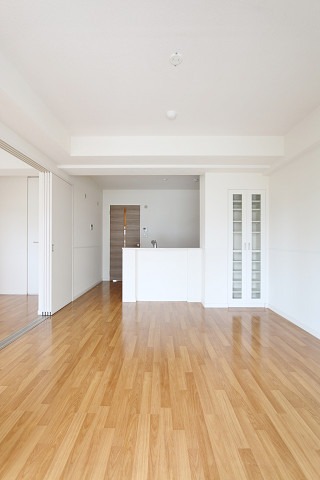 家具の配置がしやすいリビング