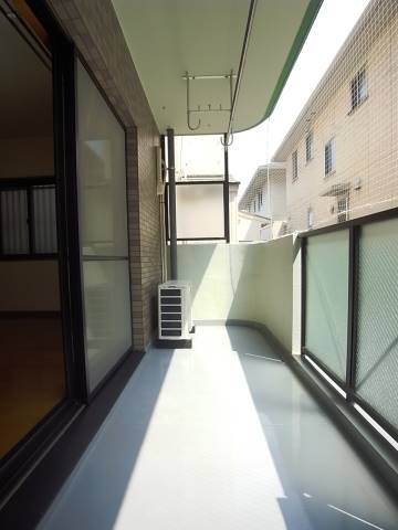 洗濯物はこちらでどうぞ。