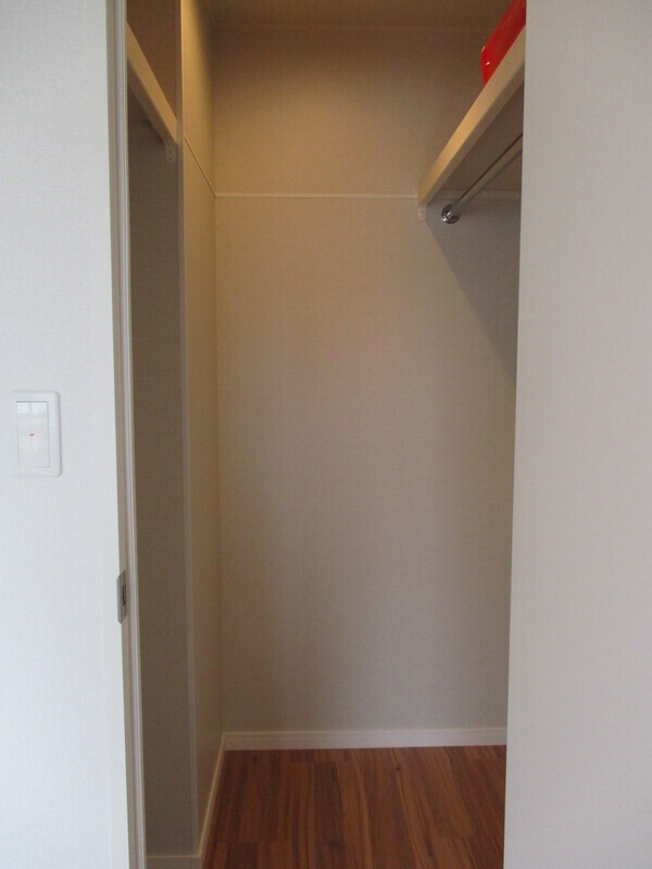 ウォークインクローゼット完備です