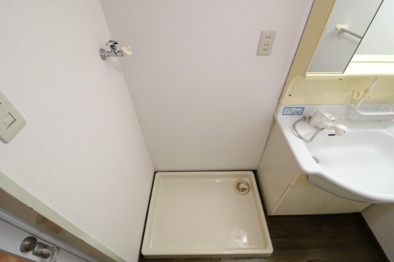 洗濯機もおけます。