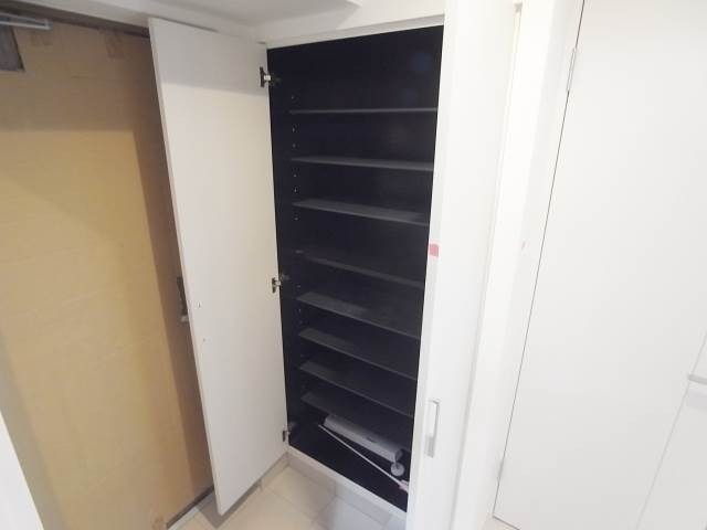 大容量のシューズボックス付きです