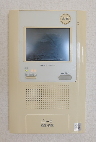 TVモニターホンで不審者をシャットアウト