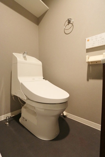 清潔感のあるトイレです