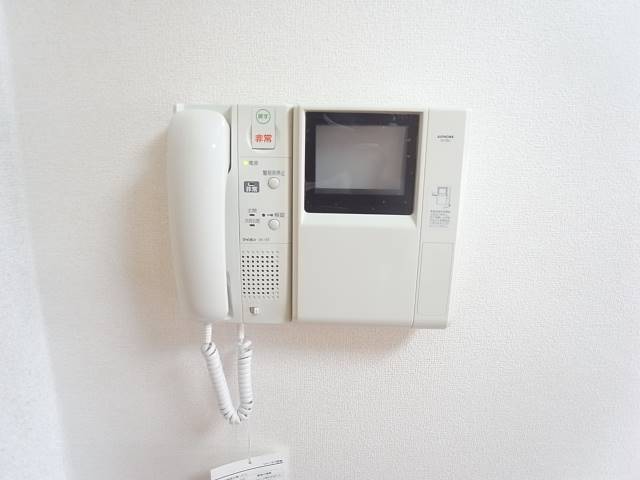 モニターホンで安心です。