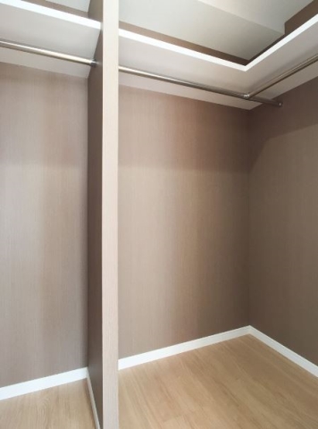 ウォークインクローゼットでおしゃれが楽しくなります