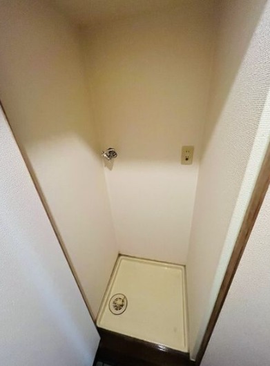 もちろん室内洗濯機置き場付きです。