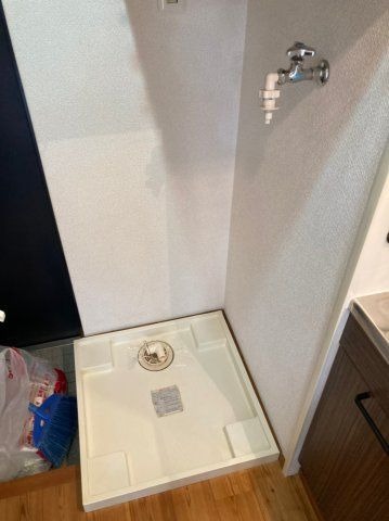 洗濯機置場は室内です。