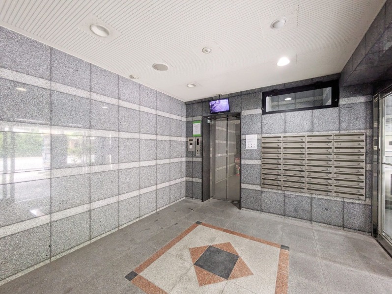 キレイにされてあるロビーです