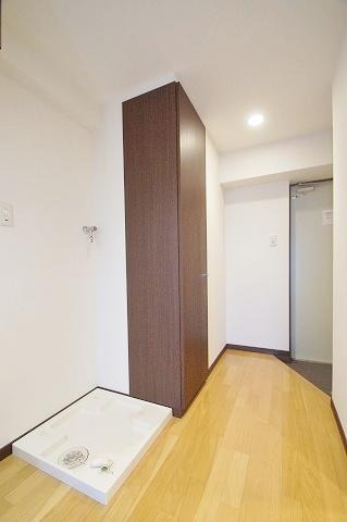 もちろん室内洗濯機置き場付きです。