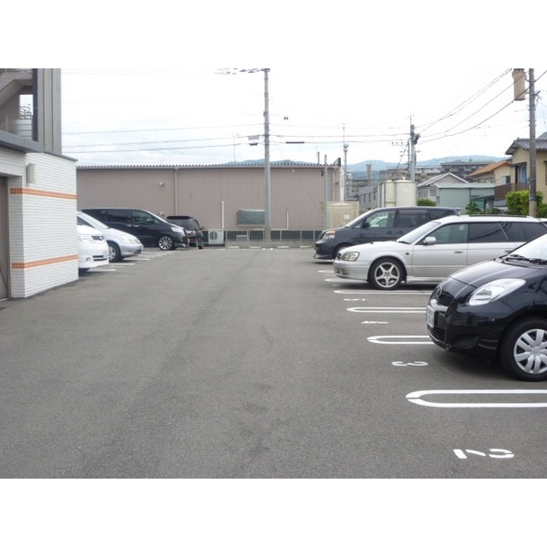 敷地内駐車場もあります