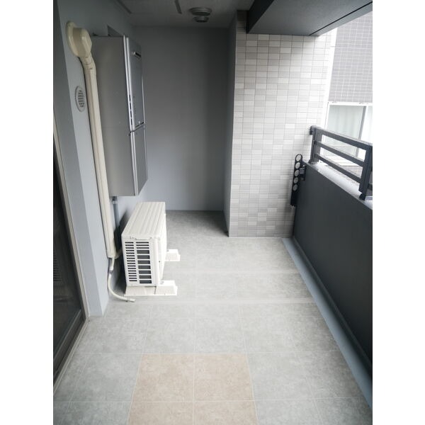 天気の良い日の洗濯物はこちらへ♪