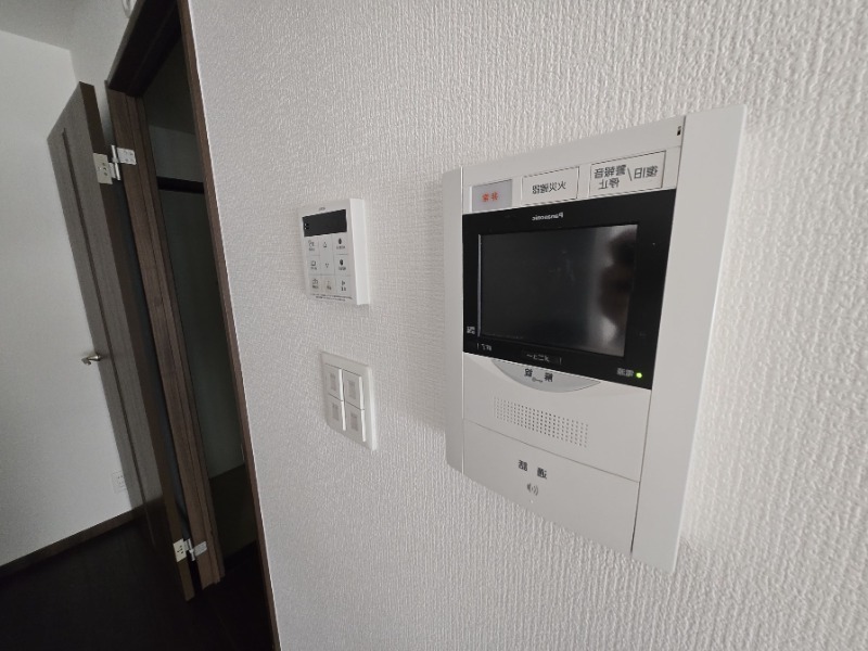 急な来客でも安心のモニターホン