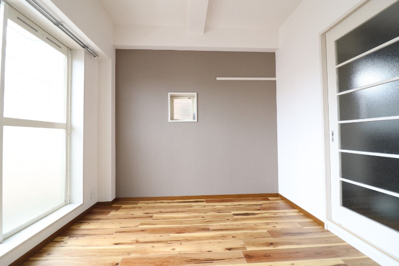 こちらは寝室にいかがでしょうか？？