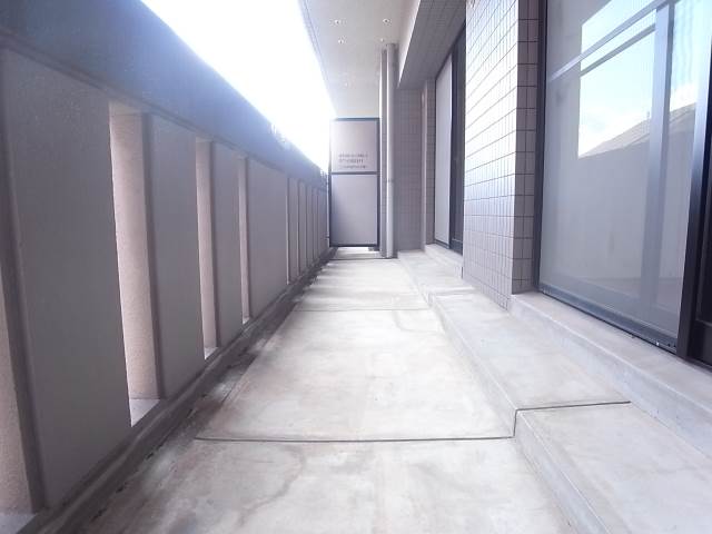 バルコニーも広々です