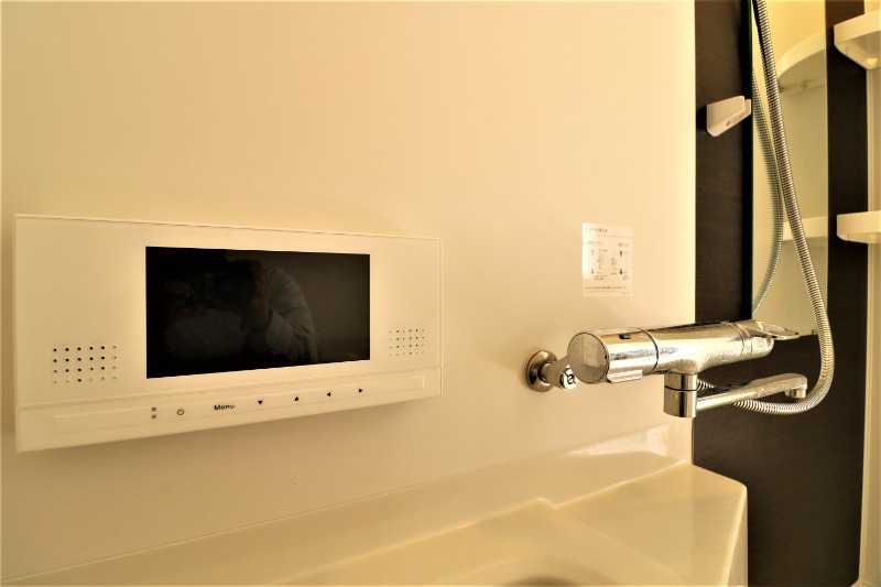 嬉しい浴室TV付きです