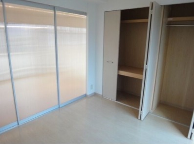 こちらは寝室にいかがでしょうか