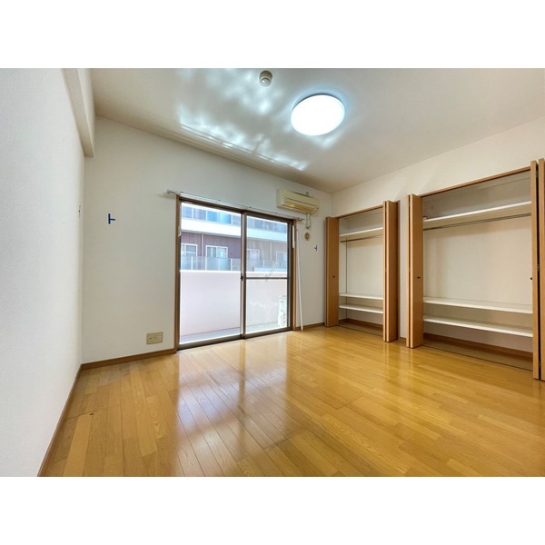 奥行きのある生活空間です