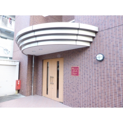 広々としたエントランスです