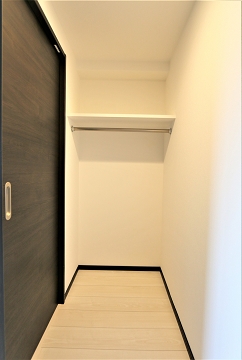 お洋服が多い方でも楽々収納できます