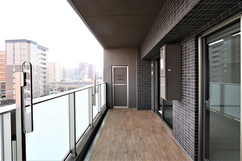 天気の良い日の洗濯物はこちらでされてください