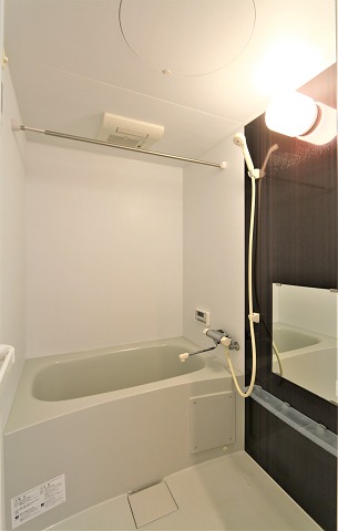 築浅ならではのキレイな浴室です