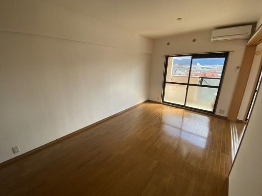 エアコン付きで年中快適に過ごせますね♪