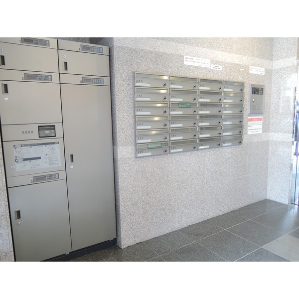 宅配ボックスで不在時に便利です