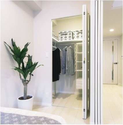 嬉しいウォークインクローゼット。