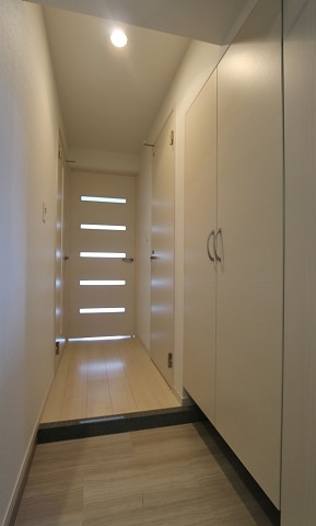 荷物があっても窮屈感を感じませんね