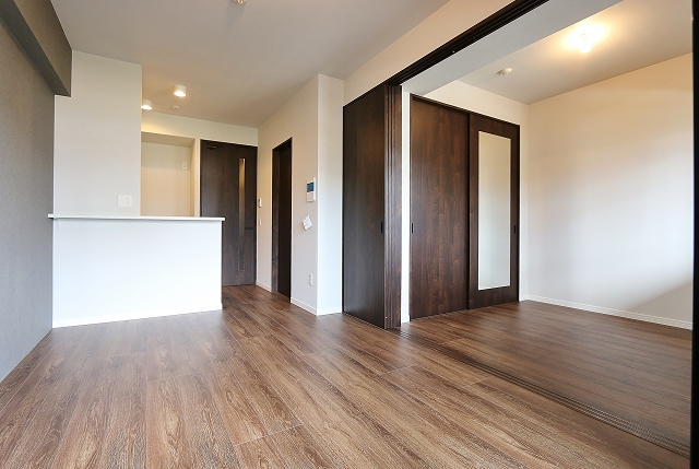 落ち着いた雰囲気のリビングです