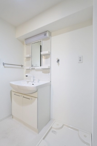 独立洗面台付きで洗面所も広くていいですね