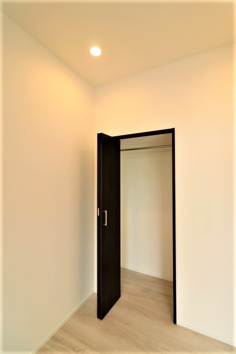 ロングコートもかけられます