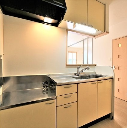 会話が弾みそうなカウンターキッチン