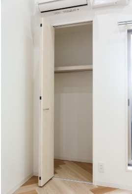 お洋服が多い方でも安心の収納力