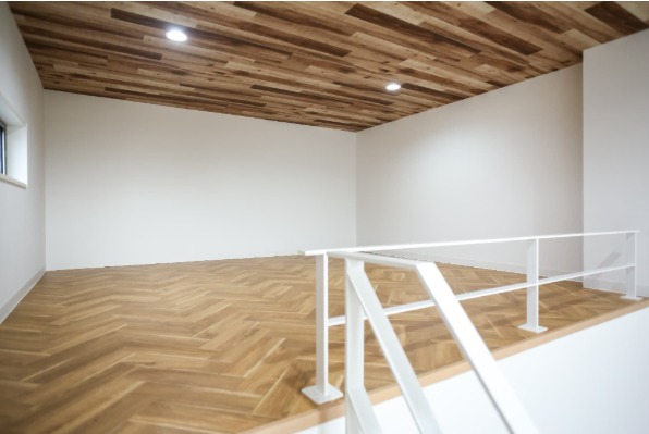 こちらは寝室にいかがでしょうか