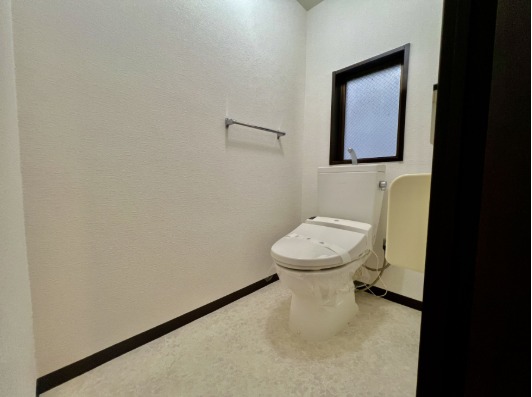 温水洗浄便座付きです