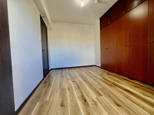 こちらは寝室にいかがでしょうか