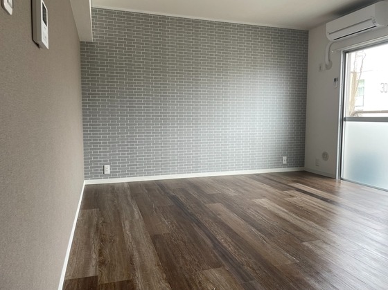 家具の配置に困らないリビングですね