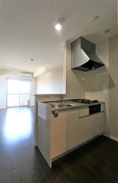 会話が弾みそうなカウンターキッチン