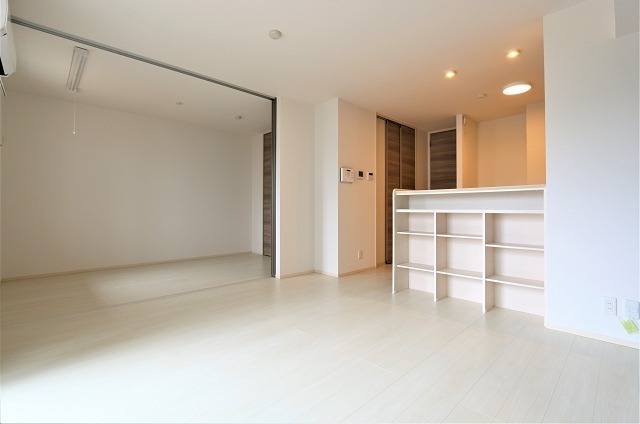 広々リビングでゆったりくつろげます