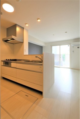 会話が弾むカウンターキッチンです