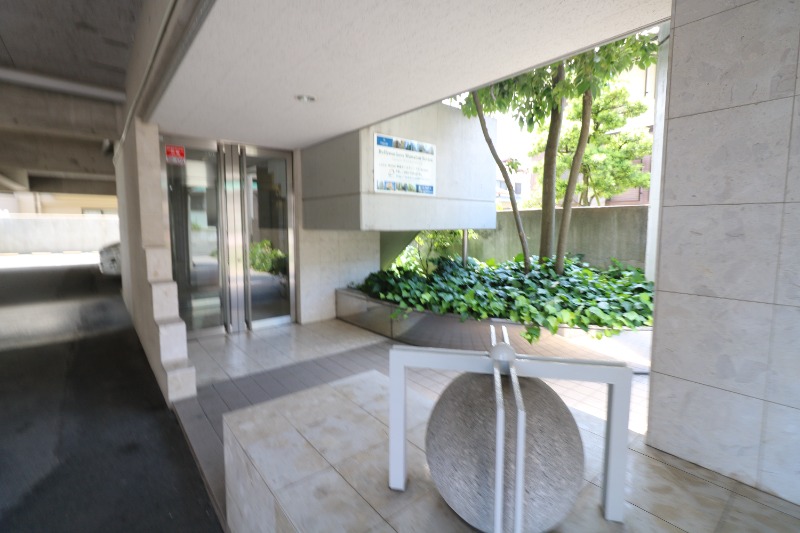 キレイにされてあるエントランスです