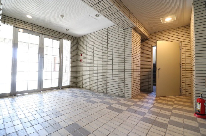 キレイにされてあるロビーです