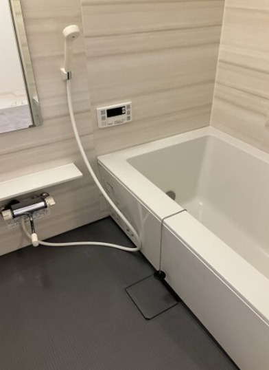 広い浴槽でリラックスできそうですね